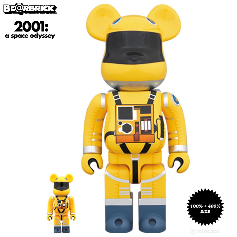 2001: A Space Odyssey Yellow Spacesuit 100% + 400% Bearbrick Set