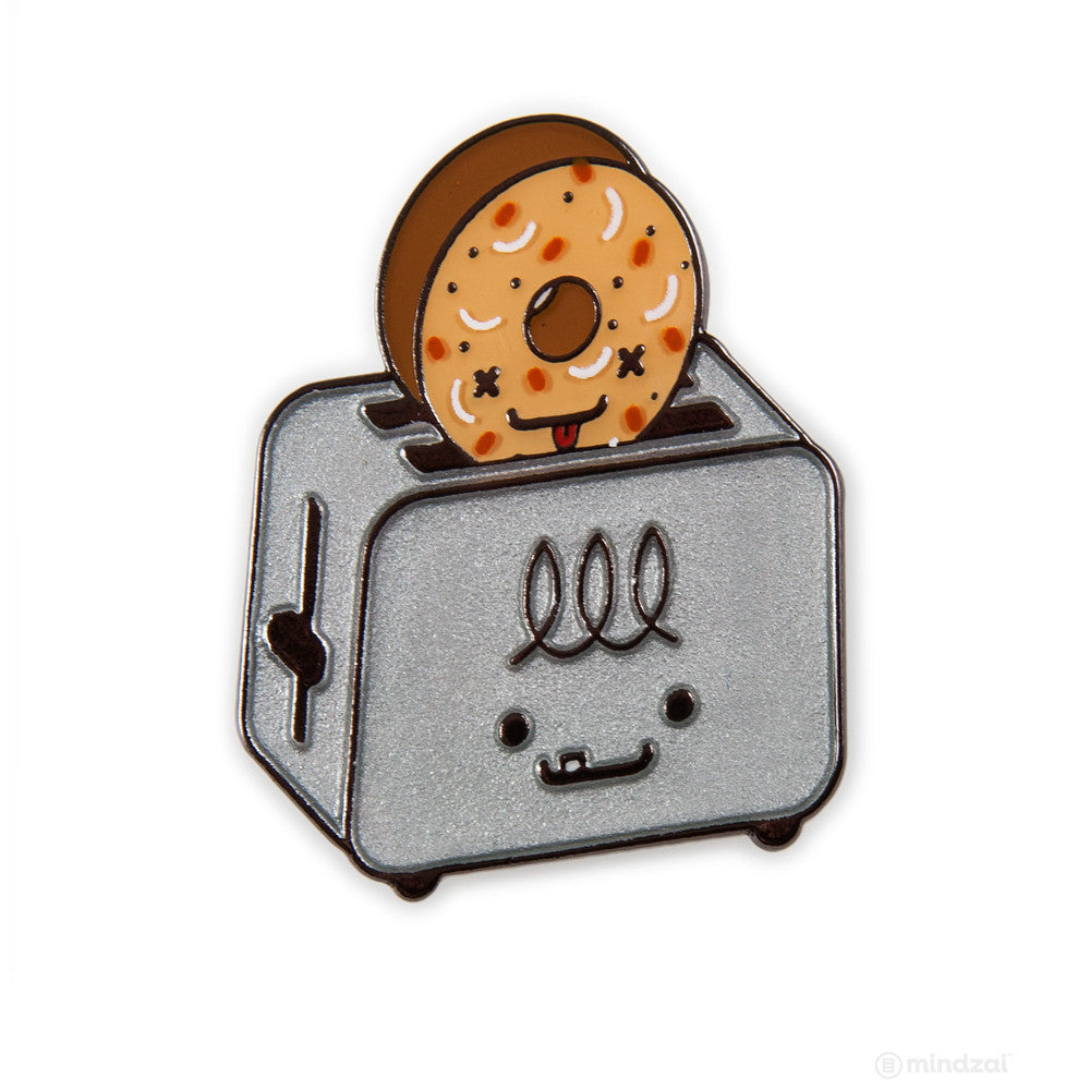 BFFS El Tostador and Lenny Toaster Bagel Enamel Pin by Kidrobot x Travis Cain - Pre-order - Mindzai
 - 1